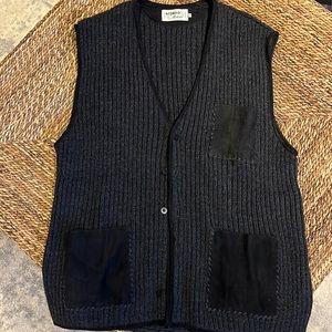 Firenze Mondo D Marco sweater vest with suede pockets